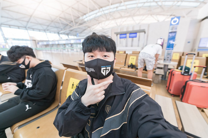 GEN Bdd: 'Midlaner LCK hay hơn nhiều so với midlaner LPL'