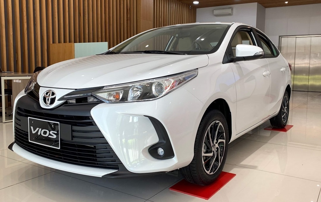 Toyota Vios giảm giá hàng chục triệu đồng, gây sức ép lên Accent, City