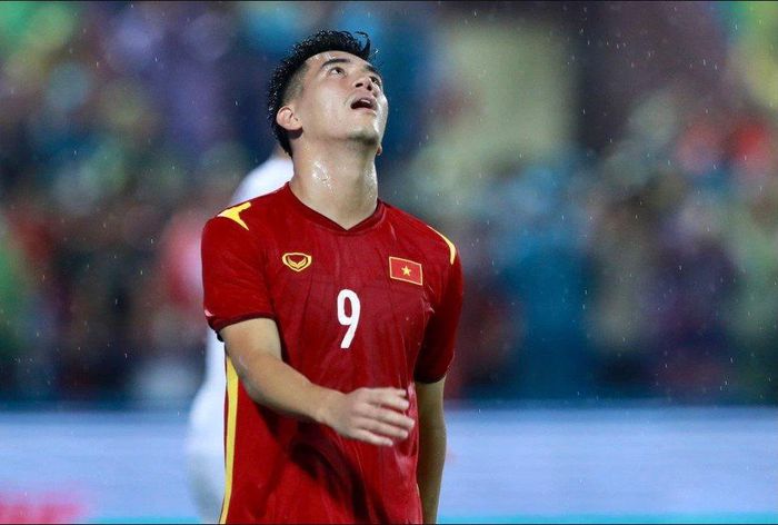 Báo Trung Quốc ‘chê’ hàng công U23 Việt Nam: ‘Họ sút 20 quả mà vào có 3 bàn’