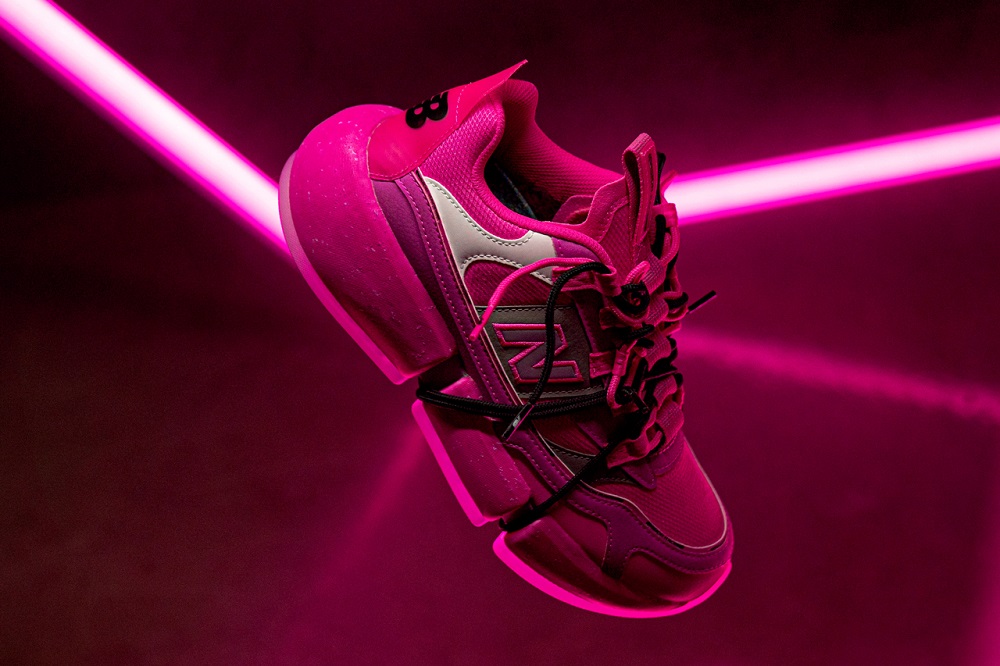 New Balance hợp tác cùng Jaden Smith ra mắt phiên bản Thinking Pink của mẫu Vision Racer