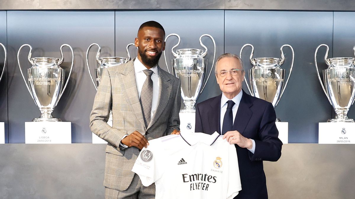 Vừa tới Real Madrid, Ronaldo đã khiến Rudiger lo lắng