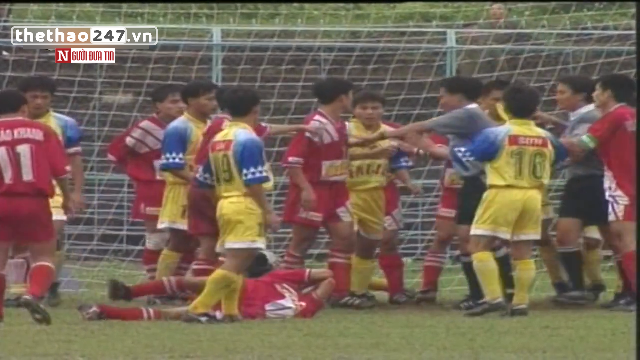 VIDEO: Trận cầu kinh điển SLNA vs Thể Công -1998