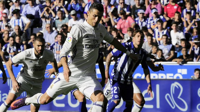 Video bàn thắng: Alaves 1-4 Real Madrid (Vòng 10 - La Liga)