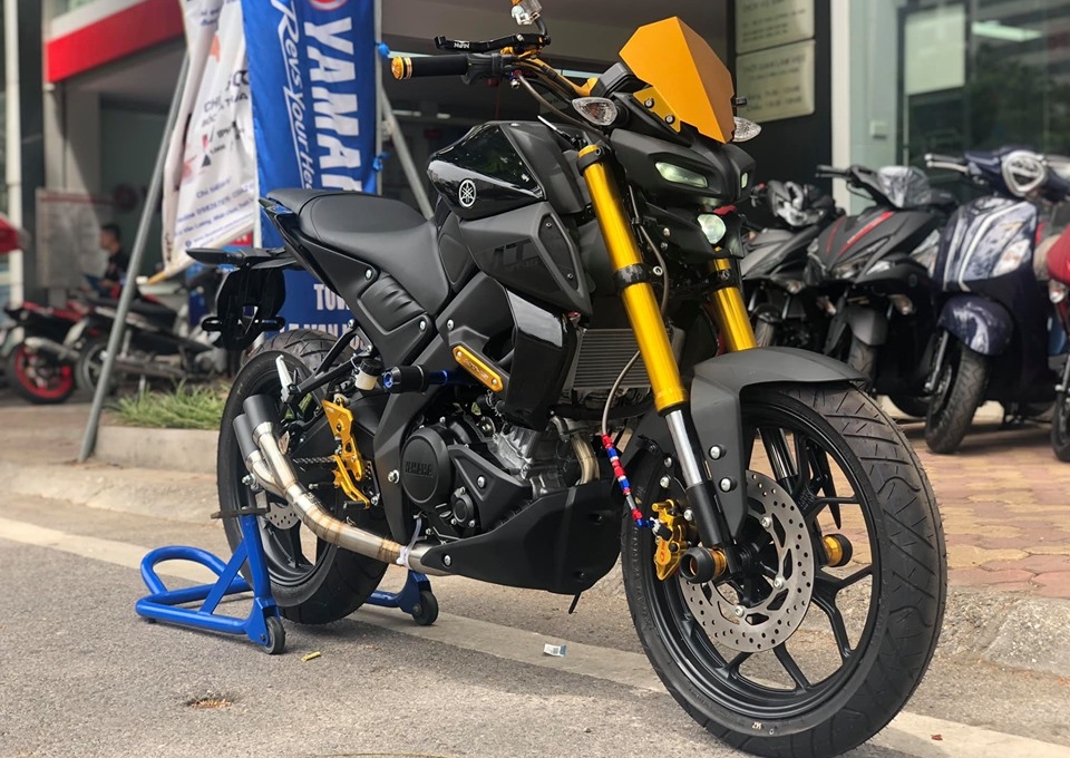 Chi tiết Yamaha MT-15 cực 'ngầu' tại đại lý, giá 78 triệu đồng