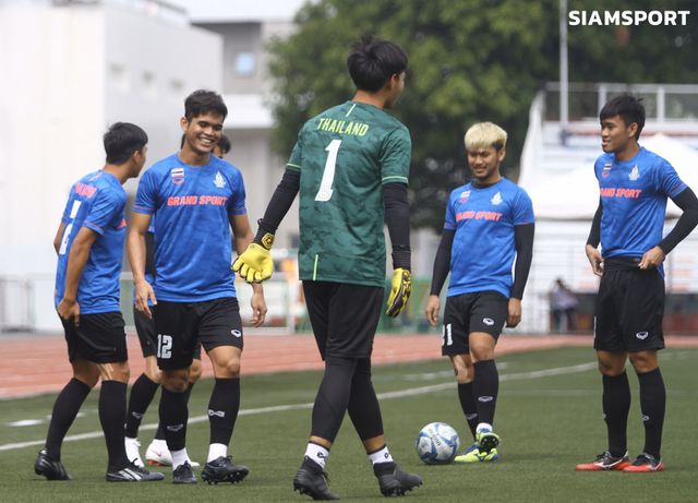 Defeating Laos, Thailand puts pressure on Vietnam