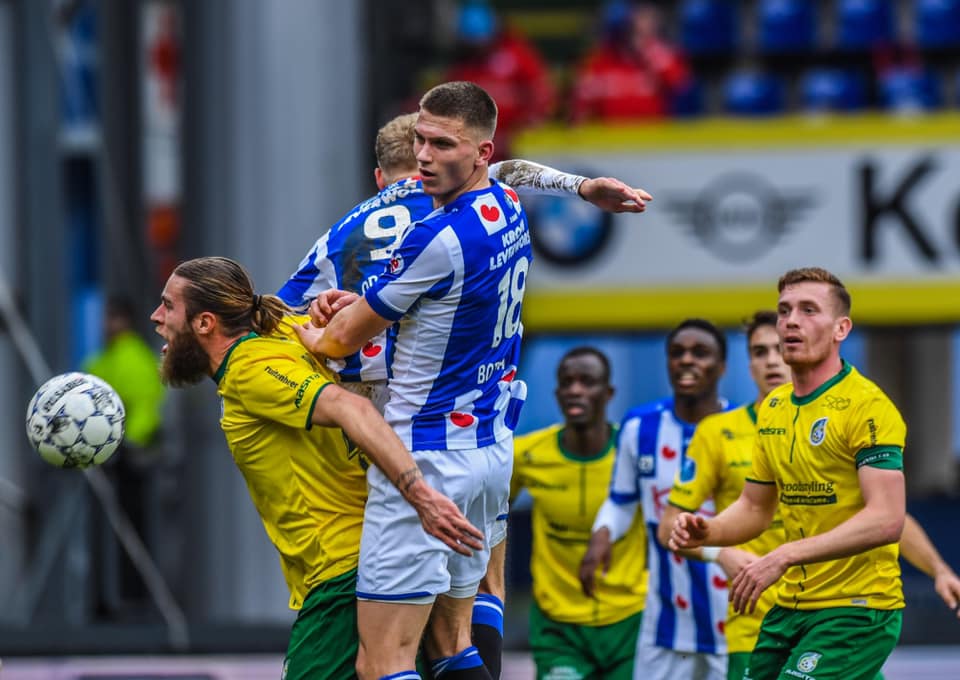 CĐV Heerenveen: 'Năm nay sẽ lại là một mùa giải thất bại'