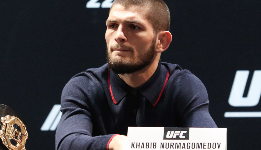 Khabib Nurmagomedov: 'Đừng nhầm lẫn, tôi không phải quản lý của tôi'