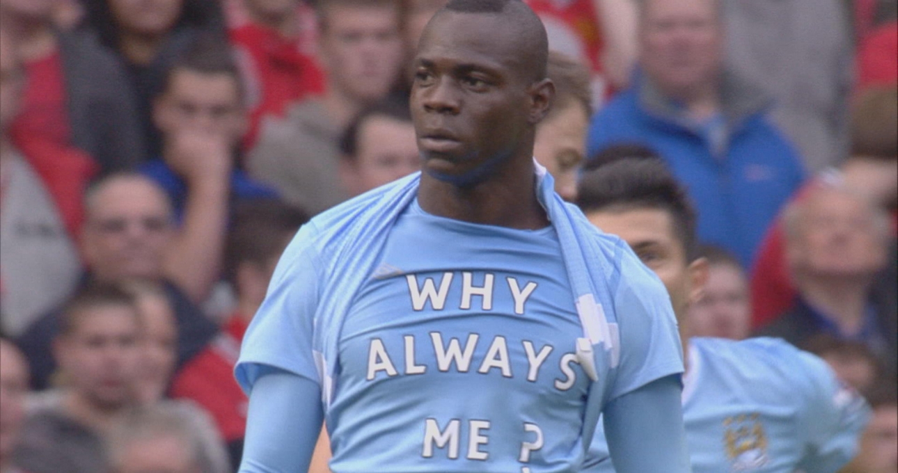 Balotelli giải thích chuyện tự đốt nhà trước khi hủy diệt MU