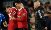 Ten Hag vui sướng nhưng hứa sẽ không quên trừng phạt Ronaldo