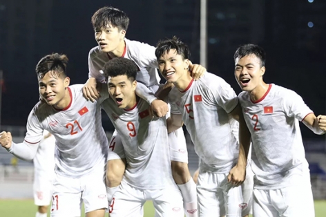 U23 Việt Nam giao hữu với cựu vương V-League ở TP.HCM