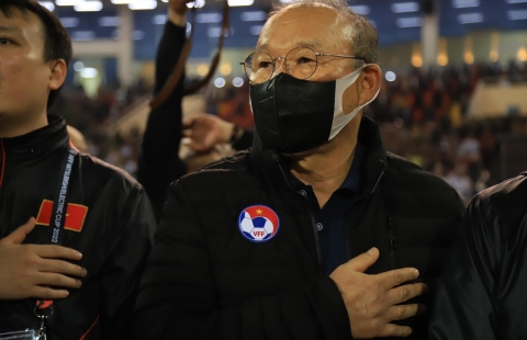 VIDEO: Hình ảnh chưa công bố ở phòng thay đồ ĐT Việt Nam sau chung kết AFF Cup