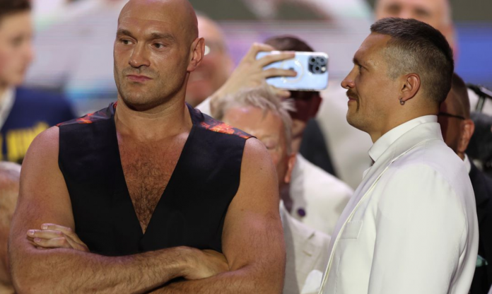 Tyson Fury từ chối nhìn mặt đối thủ trước thềm tranh đai vô địch