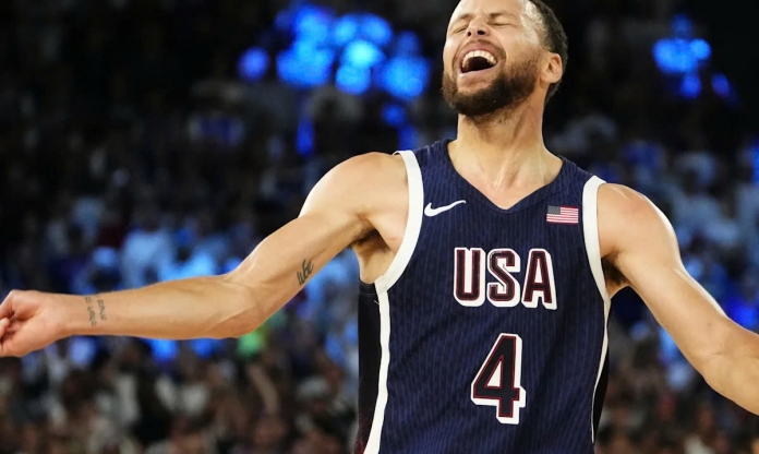 Stephen Curry hé lộ tình tiết về cú ném biểu tượng tại Olympic: 'Tất cả chỉ là cảm giác'