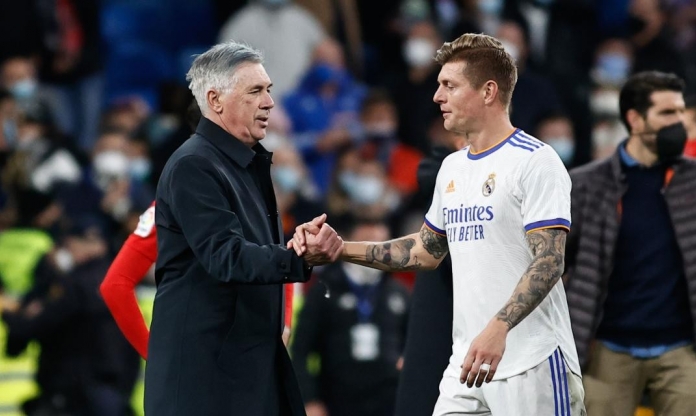 HLV Ancelotti và Kroos 'dành tặng' những lời cay đắng nhất cho 'kẻ đóng thế Ronaldo'