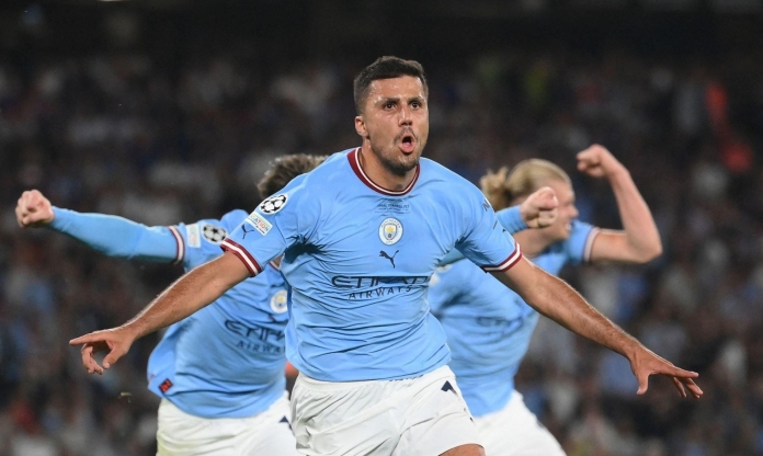 Rodri rực sáng, Man City đánh bại Inter để hoàn tất cú ăn ba lịch sử