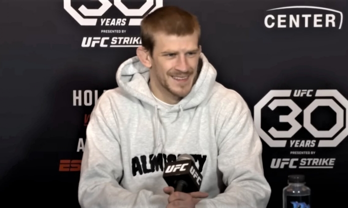 UFC Fight Night: Arnold Allen 'dự báo tương lai' nếu đánh bại Holloway