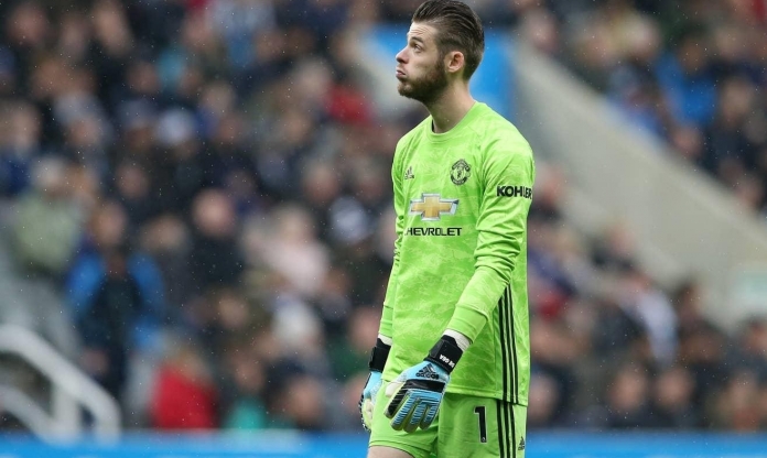 Đang bắt hay, De Gea vẫn bị MU thay thế bằng thủ môn không ai ngờ tới