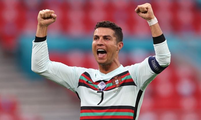 Bước qua thời đỉnh cao, Ronaldo vẫn gánh vác cả Bồ Đào Nha trên lưng