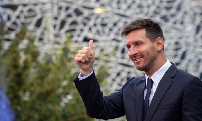 Messi nắm trong tay đề nghị hợp đồng siêu khủng, lập tức có câu trả lời