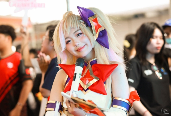 Nữ MC Tốc Chiến nhận cơn mưa lời khen khi cosplay thành Seraphine