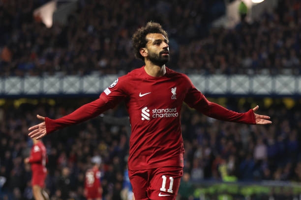 Salah lập hai kỷ lục vô tiền khoáng hậu trong trận thắng của Liverpool