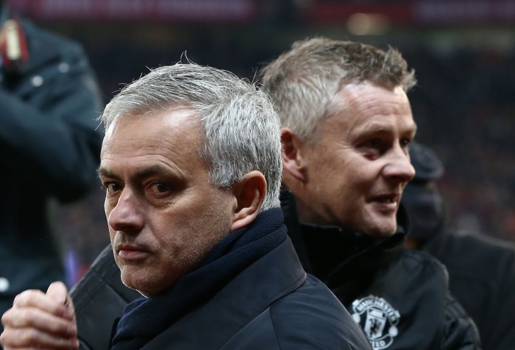 Mourinho 'cà khịa' cực mạnh Solskjaer trước đại chiến