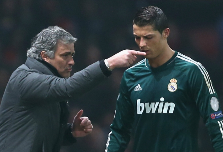 Mourinho nói lời thật lòng vụ Ronaldo trở lại MU