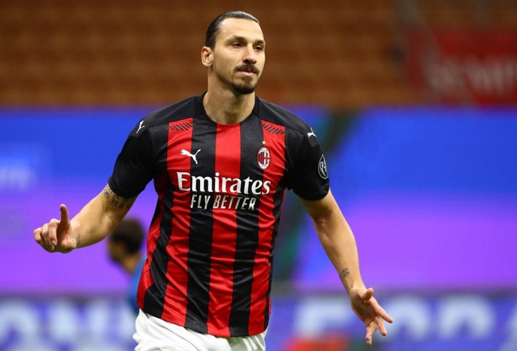 Chính thức: AC Milan gia hạn với Ibrahimovic, chấp nhận mất anh nửa mùa