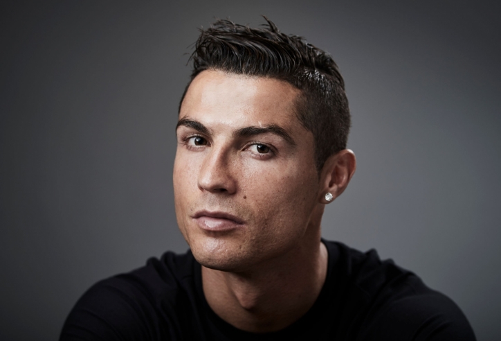 CHÍNH THỨC: 'Nhà vua' Ronaldo lên tiếng xác nhận liên quan tới tương lai tại MU