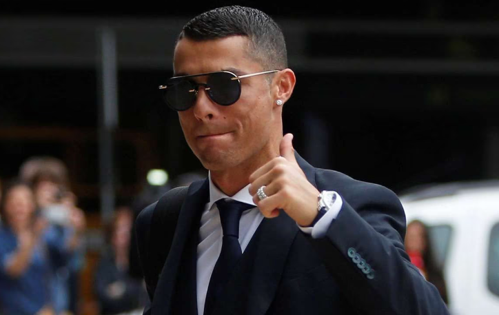 Ronaldo nói đúng một câu, MU lập tức ra quyết định cực quan trọng