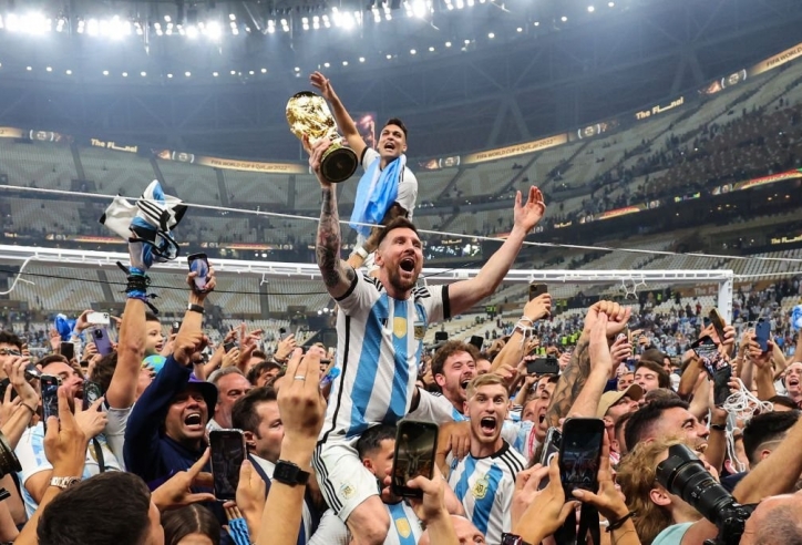 Vượt Ronaldo, Messi nhận vinh dự lớn bậc nhất năm 2023