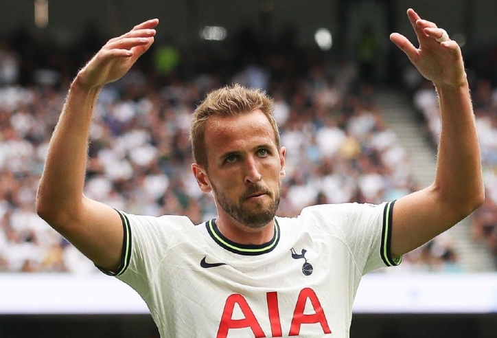 Harry Kane chính thức vượt mặt tiền đạo xuất sắc nhất lịch sử MU