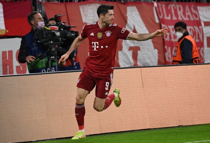 Bayern vượt qua vòng bảng Cúp C1 bằng chiến thắng hủy diệt