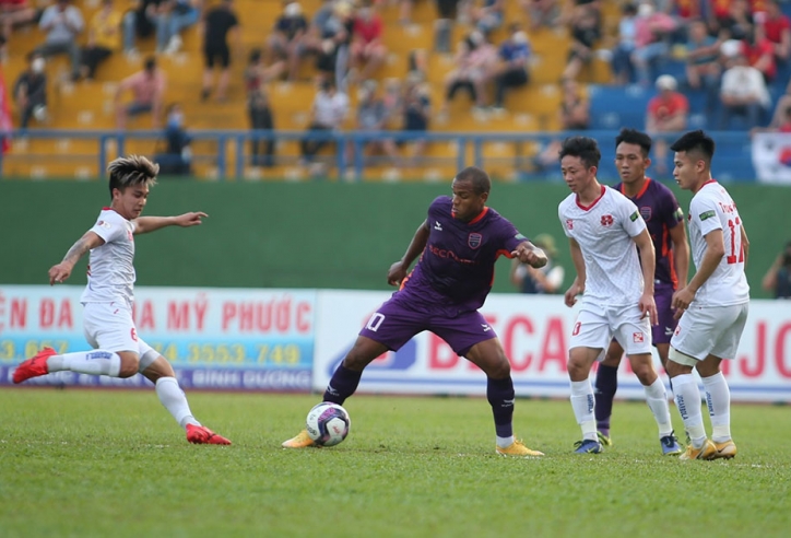 Bị thổi penalty theo cách 'từ trên trời rơi xuống', Hải Phòng FC thẳng thừng chỉ trích công tác trọng tài