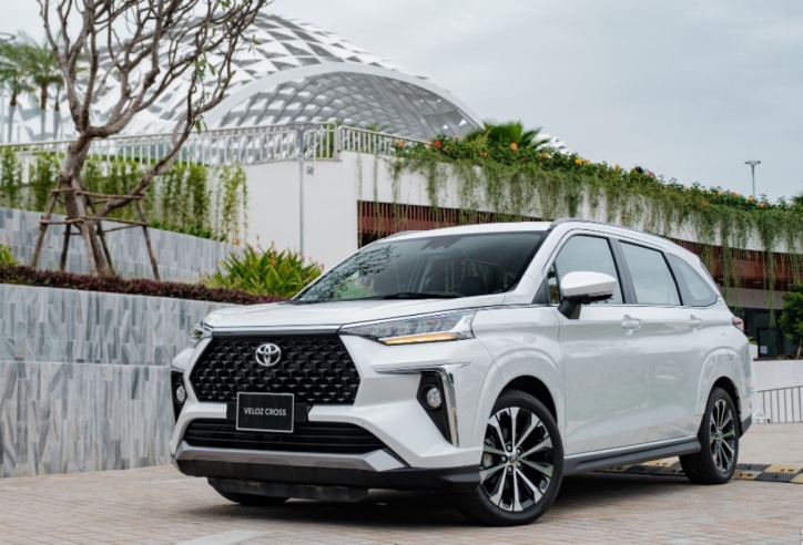 Toyota Veloz Cross 2022 chính thức ra mắt Việt Nam, gây áp lực lên Mitsubishi Xpander