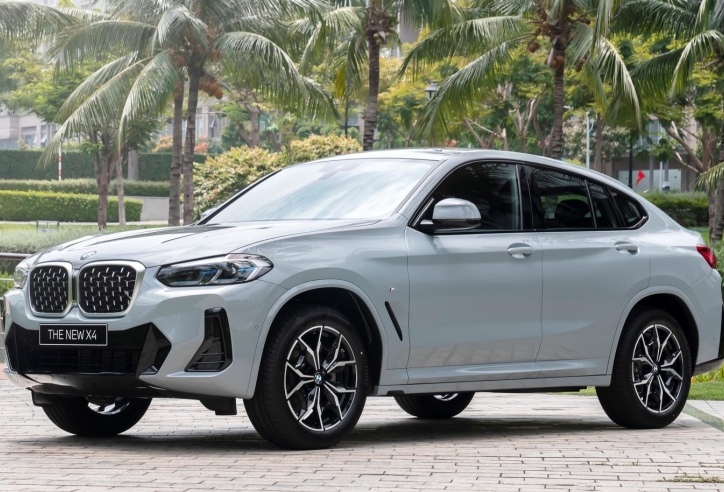 BMW X4 2022 chính thức 'lên sàn', cạnh tranh Mercedes-Benz GLC Coupe tại Việt Nam