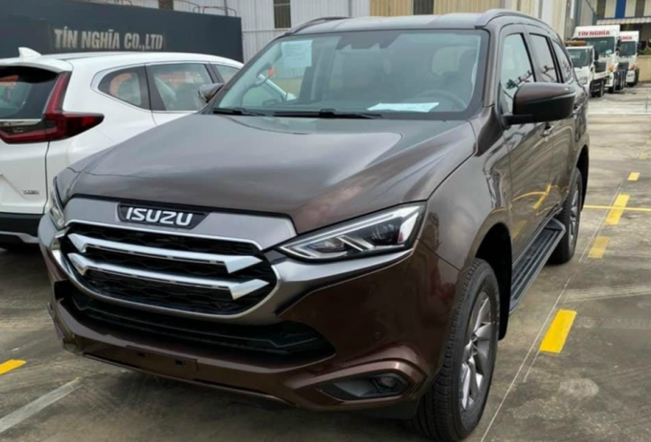 Isuzu mu-X 2022 chốt lịch ra mắt tại Việt Nam, tham vọng 'vượt mặt' Everest 2022