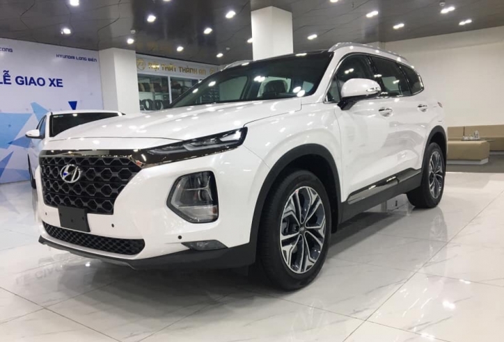 Đại hạ giá, Hyundai Santa Fe giảm hơn 100 triệu đồng