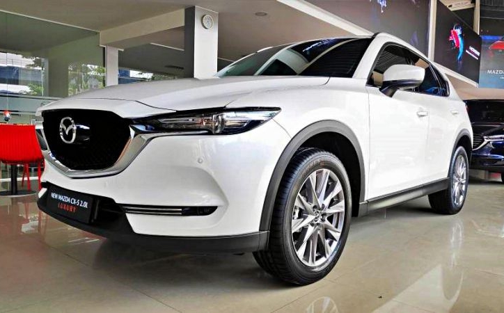 Mazda CX-5 giảm giá kịch sàn xuống dưới 800 triệu, quyết đấu Honda CR-V