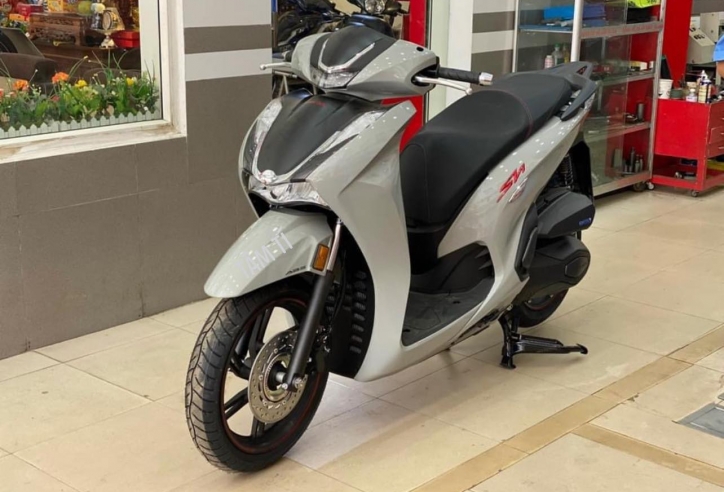 Chi tiết Honda SH 350i siêu đẹp vừa về đại lý, giá từ 146 triệu đồng