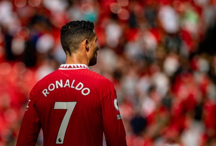 Tin chuyển nhượng 16/8: Ronaldo đón nhận 'tin buồn', Chelsea 'đau đầu' vì phải chọn lựa