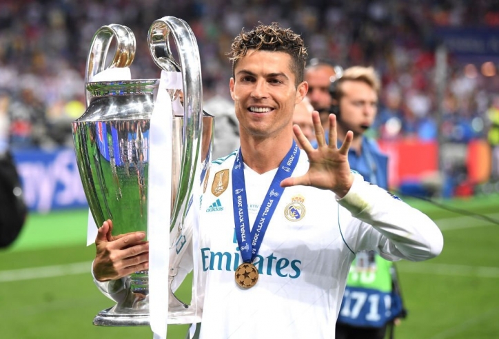 Chấp nhận tuổi già, Ronaldo cảm thấy hạnh phúc khi cùng MU đá C2