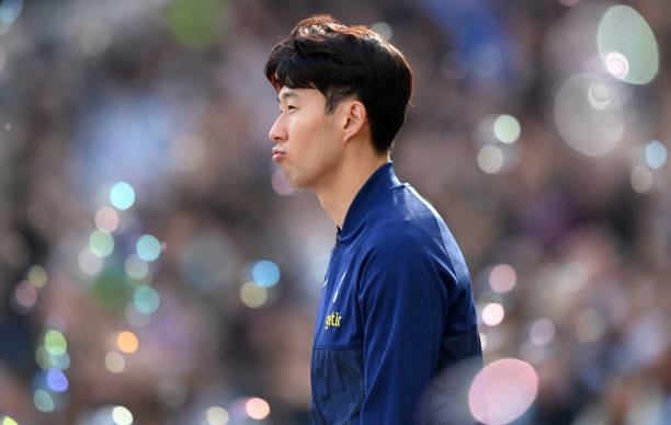 Son Heung-min mang vinh quang về cho châu Á tại Quả bóng vàng 2022