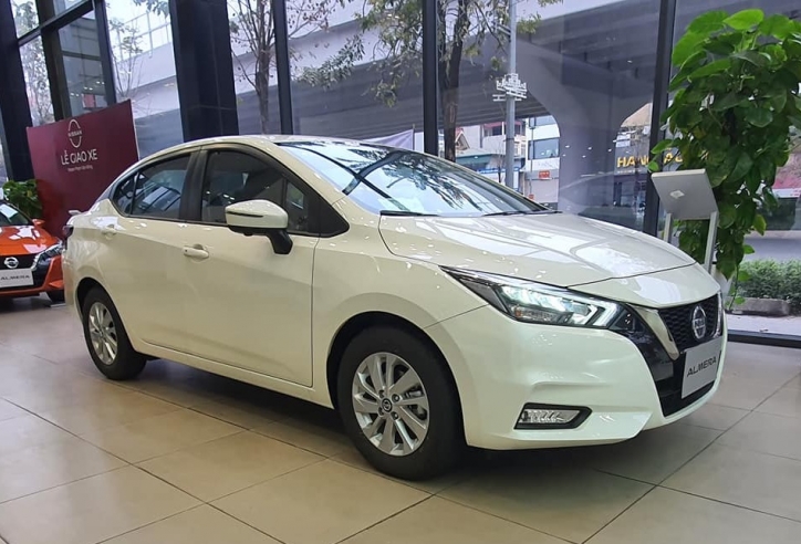 Sedan hạng B của Nissan giảm giá “kịch sàn”, gây sức ép lên Vios, Accent