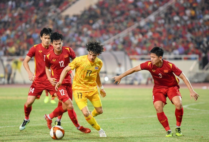 Sao Thái Lan có nguy cơ vào tù tại AFF Cup không ngại chỉ trích