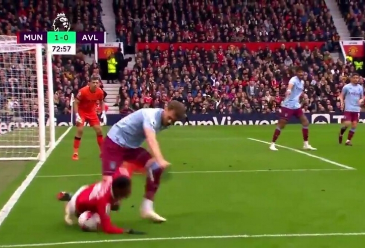 Man Utd mất oan một quả penalty trước Aston Villa?