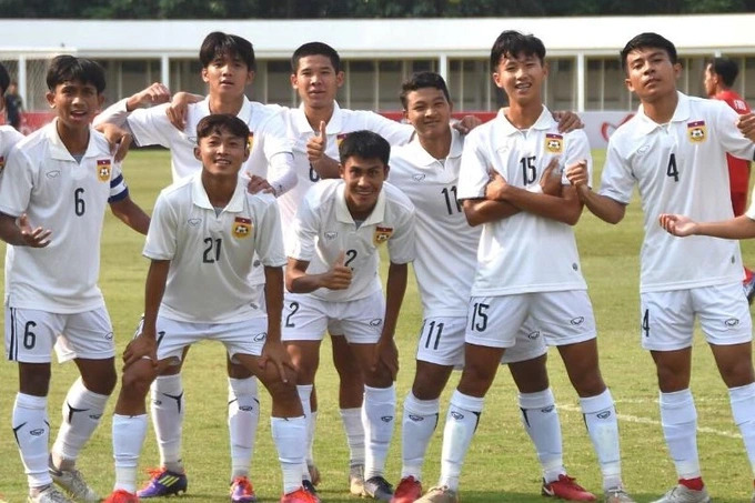 U19 Lào nhận mưa tiền thưởng, hướng tới mục tiêu vô địch Đông Nam Á