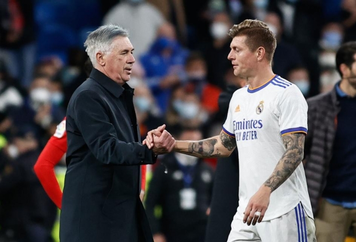 HLV Ancelotti và Kroos 'dành tặng' những lời cay đắng nhất cho 'kẻ đóng thế Ronaldo'