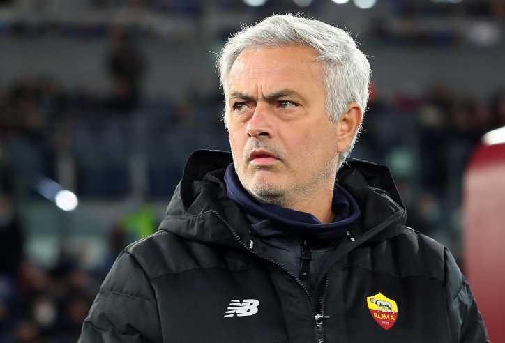 Mourinho sắp đón 'cạ cứng', quyết tâm xưng vương tại Europa League