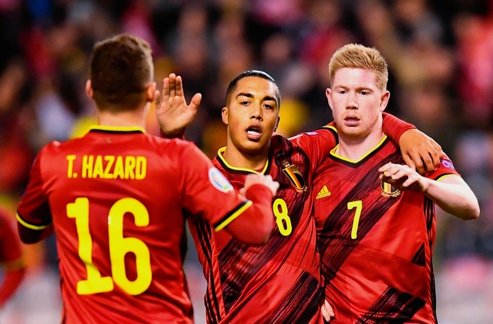 Chuyển nhượng chiều 21/4: Arsenal, MU, Tottenham tranh giành đàn em của De Bruyne